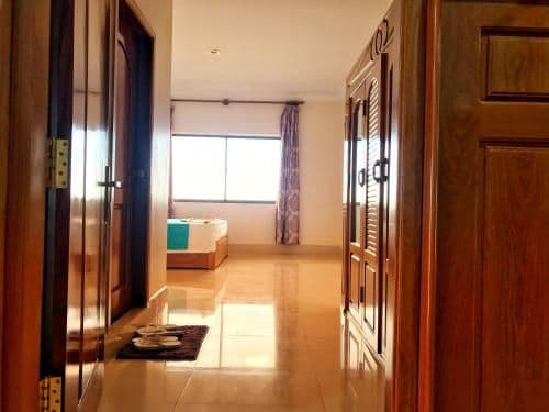 Queen Room