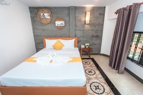 Superior Double Street view