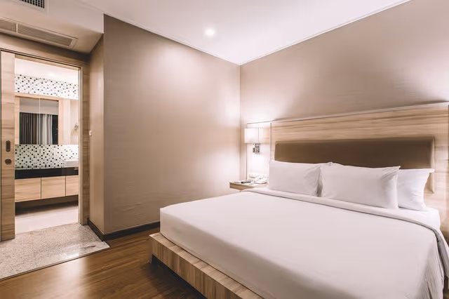 DOUBLE EXECUTIVE ONE BEDROOM