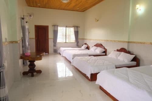 Deluxe Family Room