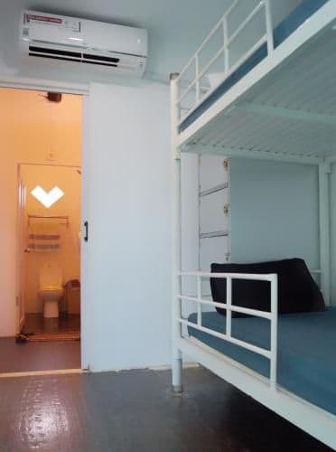 Single Bed in 6-Bed Dormitory Room with Air Conditioning