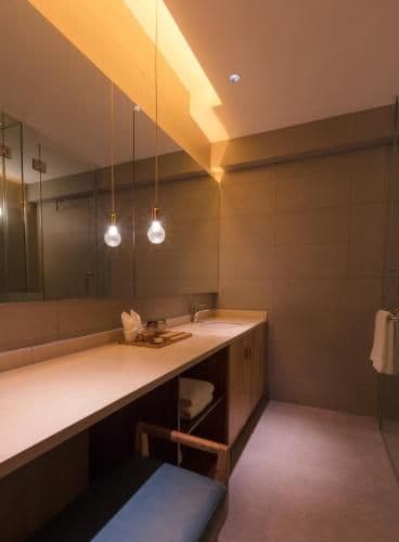 Queen Suite