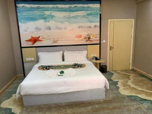 Deluxe Suite