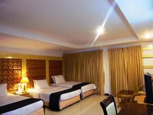 Suite Triple Room