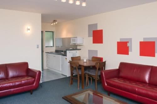 Deluxe Two-Bedroom Apartment