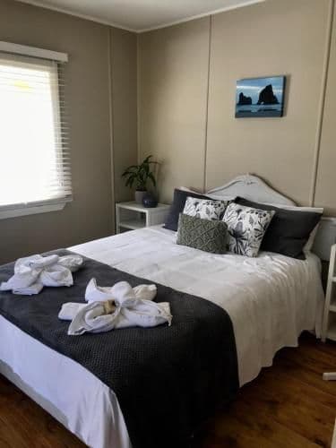 One-Bedroom Bungalow