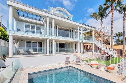 Elegant Orakei 4BR Mansion1