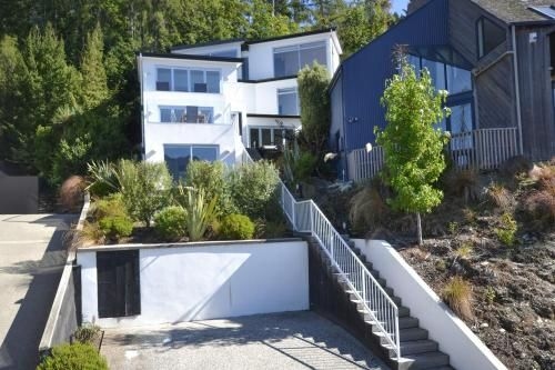 Heaven on Hensman, Panoramic Lake Views1