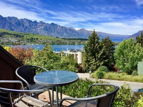 Quintessential Queenstown Cottage, Panoramic Views0