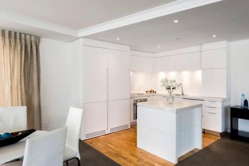 Three-Bedroom Apartment with Lake View