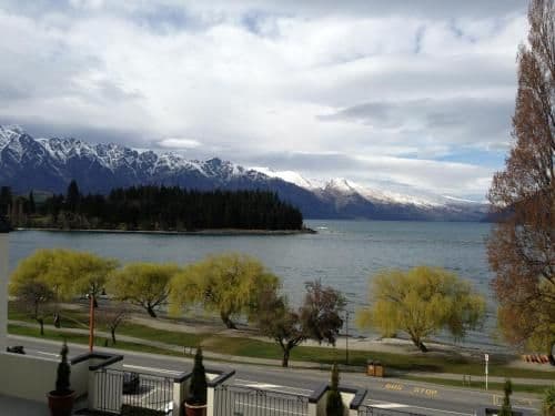 Lake View King Room