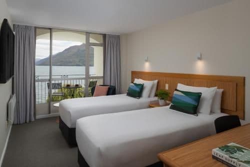 Lake View Twin Room