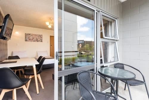 One-Bedroom Motel Unit
