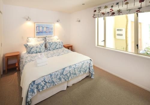 โอเนแทงกิบีชอพาร์ตเม้น (Onetangi Beach Apartments)1