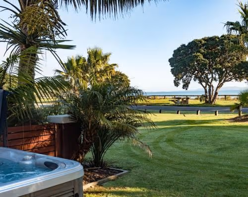 Deluxe Suite - Beachfront