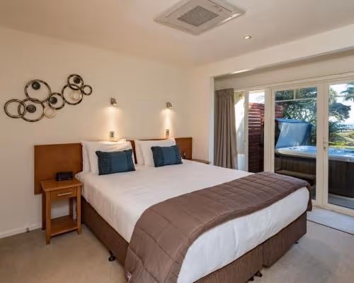 Deluxe Suite - Beachfront