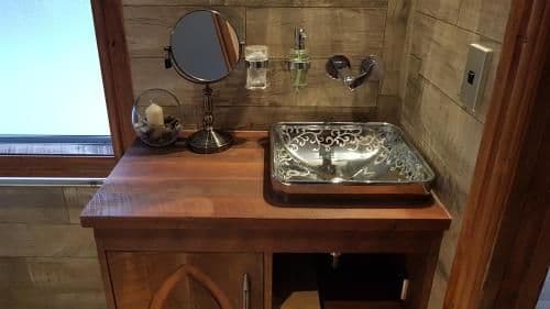 Deluxe King Room - Disability Access