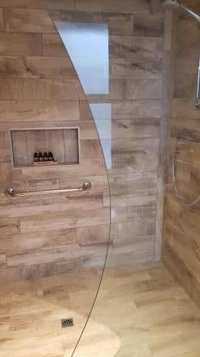 Deluxe King Room - Disability Access