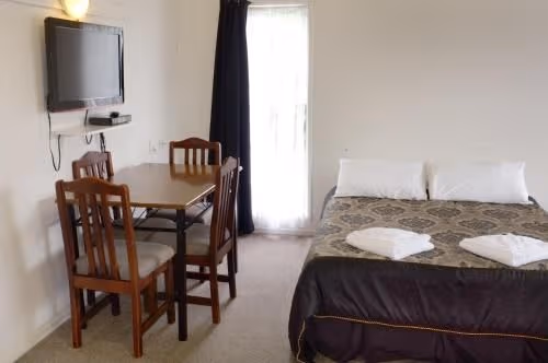 Family One-Bedroom Suite