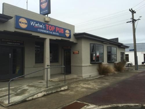 Winton Commercial Hotel0