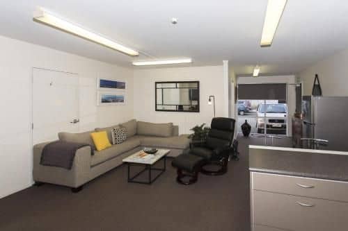 STYLISH IN STRANDON - GREAT VALUE APARTMENT STYLISH IN STRANDON - GREAT VALUE APARTMENT