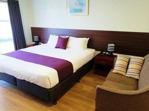 Deluxe King Room with Free Round Trip Airport Transfer