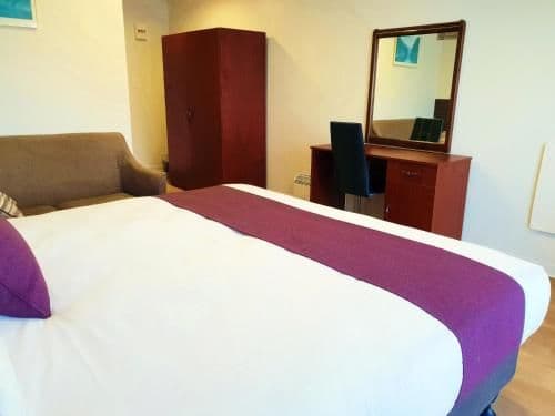 Deluxe King Room with Free Round Trip Airport Transfer