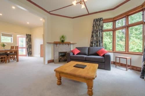 Queen Studio Apartment