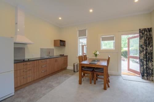 Queen Studio Apartment