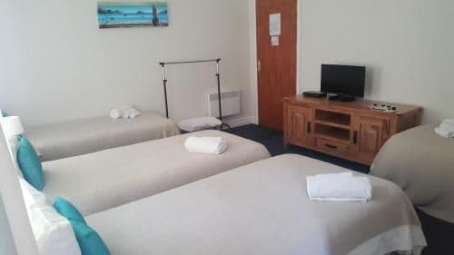 Quadruple Room with Private Bathroom