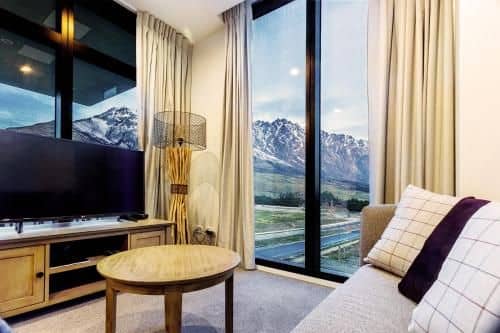 Executive 2 Bedroom Apartment Remarkables Park Executive 2 Bedroom Apartment Remarkables Park
