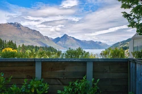 Five-Bedroom Apartment with Lake Views