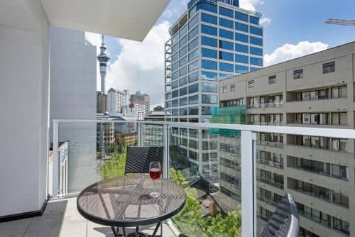 PARIS haven Studio Queens Residences, Pool & Gym PARIS haven Studio Queens Residences, Pool & Gym