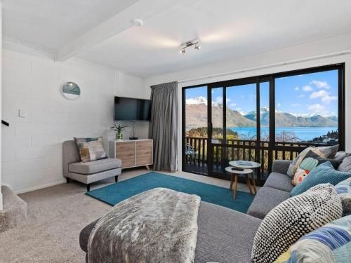 Central Queenstown Malaghan Apartment2