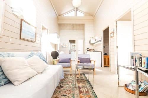 3 Bedroom Home with Harbour Views 3 Bedroom Home with Harbour Views