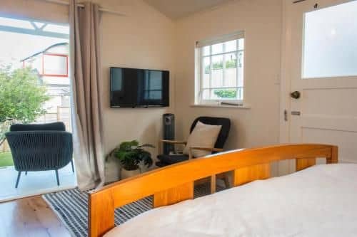 Quaint Studio Cottage Off Ponsonby Road Quaint Studio Cottage Off Ponsonby Road