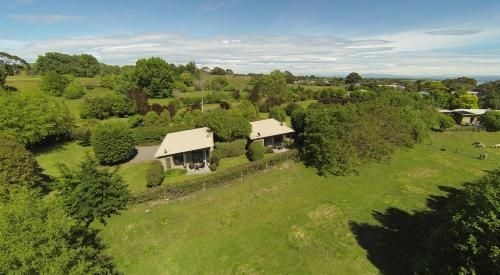 Te Awanga Cottages3