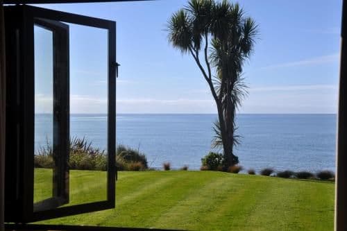 Bungalow - Beach Front