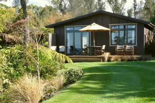 Deluxe Bungalow - Beach Front
