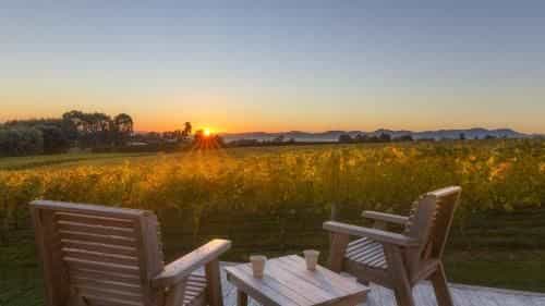 Kina Beach Vineyard Cottages