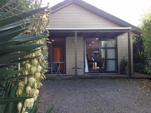 Citrus Cottage2