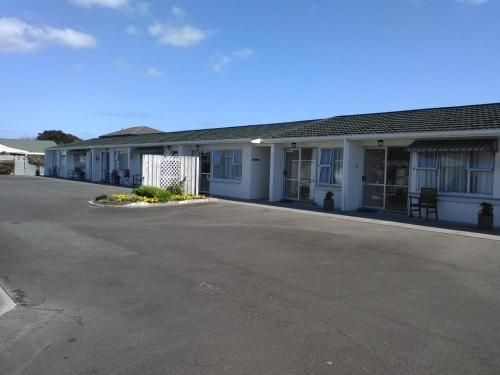 Avon Motel0