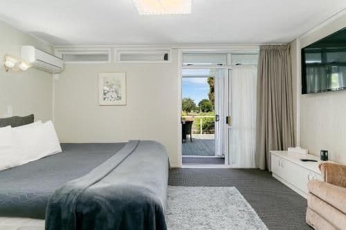 One Bedroom Super King Suite with Thermal Pool Ground Floor