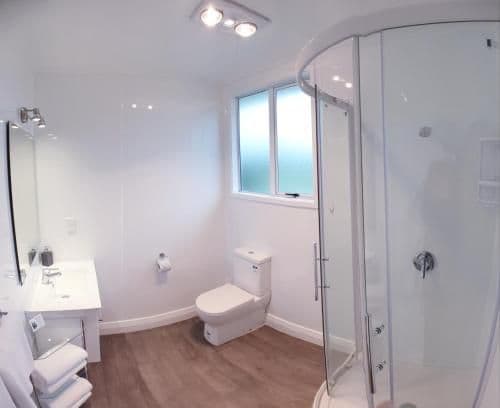 Two-Bedroom Apartment (5 Adults)