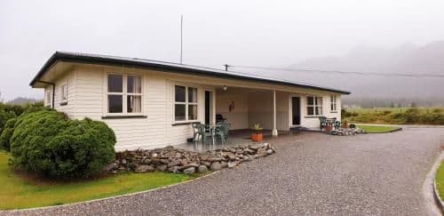 Two-Bedroom Apartment (5 Adults)