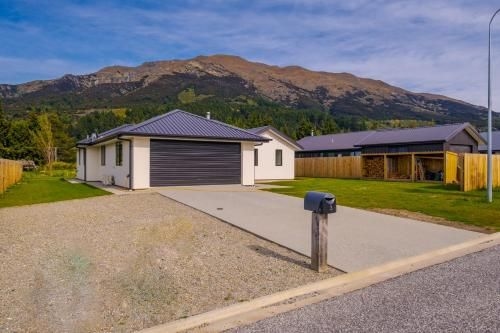 Edna's Secret - Wanaka Holiday Home4
