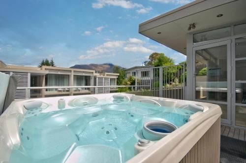 Lakes Edge Apartment2
