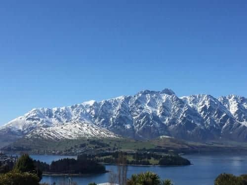 Remarkable Lake View Townhouse Queenstown Hill Remarkable Lake View Townhouse Queenstown Hill
