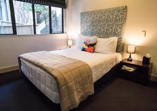 Queen Studio with Shared Bathroom