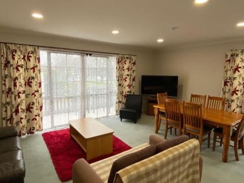 Deluxe Four Bedroom Spa Apartment